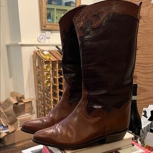 Joan and David Women’s Vintage   Western Boots